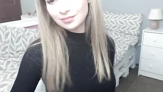 KimBlackonCam2 experienced woman fucks with sex toy