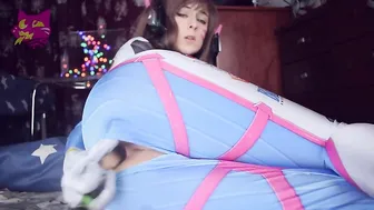 queenisback cute cutie caresses shaved pussy