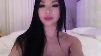 lexivixi blonde darling seductively rubs her cunt