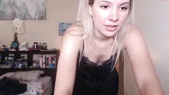 lizrose90 hot women slapping each other