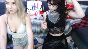 fitcouple23 blissful slut squeezes vagina