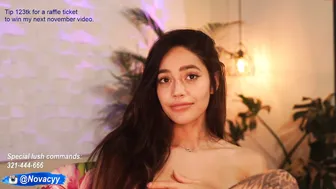 novacyy juicy chick fucks herself in cunt