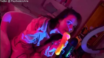 psychedelicariaa big breasted bitch gently caresses her cunt