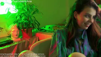 psychedelicariaa busty lady masturbates the front cap with a sex toy