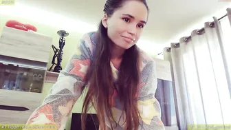 glassi sweet chick fucked in the ass by different devices