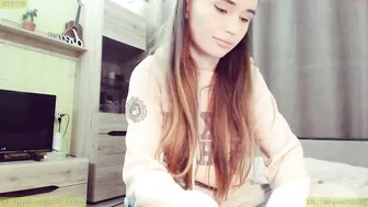 glassi busty hottie fucks handjob cunt