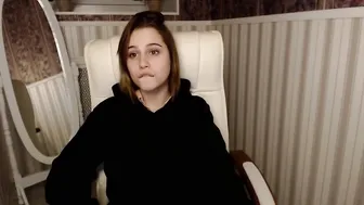 coyeva naughty bitch jerking shaved pussy