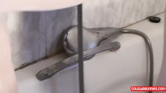 dorisdawn busty slut gets fucked while standing with cancer