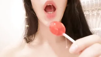 lilli lovedoll appetizing mare jerking her pussy with a phallus