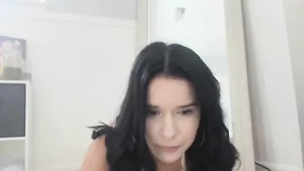 salenastorm  cute bitch pulls pussy