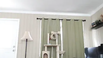 ella_xo  busty schoolgirl fingering pussy