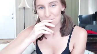 ella_xo  busty schoolgirl fingering pussy