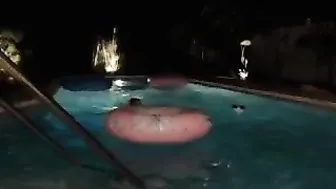 ella_xo  busty blonde fucks with rubber dick