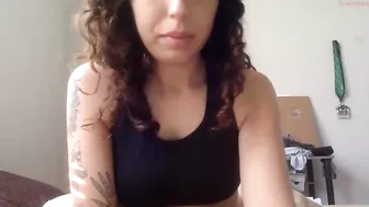 sf0011  sexy blonde fucks sex lips