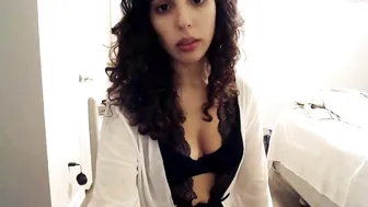 sf0011  big boobed chick jerking off her cunt