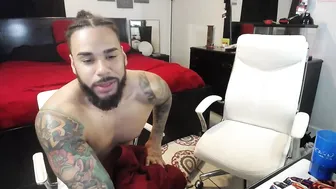 mrjacksonsplayroom  vicious skin hot jerks off the anus