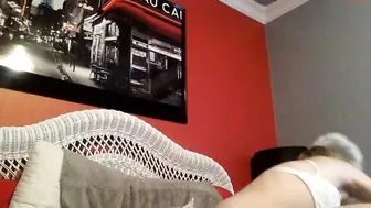 mila_saunders  affectionate  private