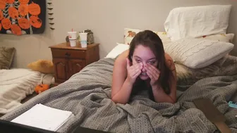 sophie_fennec  graceful slut dancing in stockings
