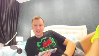 3threesomelove3  broadcasting 9.09.2019