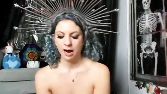 spicenova  took off her white panties