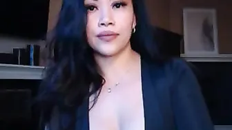 jade_lee  juicy slut gently masturbates cunt