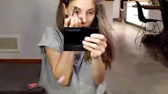 peacheekitty  gorgeous girl masturbates cunt