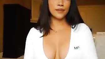 jade_lee  crazy confused caresses saggy tits