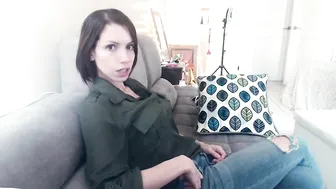 PussycatMoz manyvids the obstinate queen pulls the cap