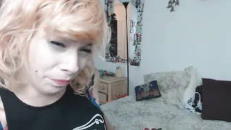 fluffernutter  manyvids trans girl tames her girlfriend