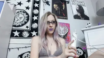 violetoctober manyvids screen 20.09.2019