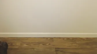 ivyhelix manyvids gorgeous blonde gently masturbates cunt