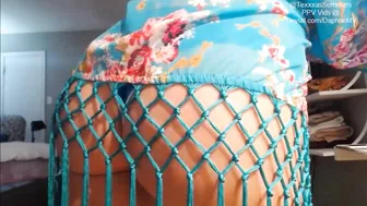 Daphne Summers manyvids crazy nurse posing on camera