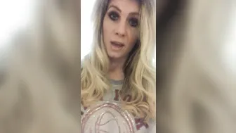 ashleighmck manyvids shy slut caresses shaved cunt