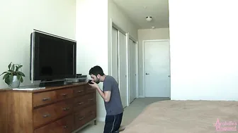 Arabelle Raphael manyvids ticket show 20.09.2019