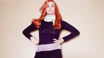 Nina Crowne manyvids slut shows his designed holes