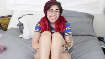 ashleejuliet manyvids bitch undresses erotically