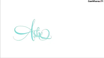 Ashe Maree manyvids juicy bitch caresses the clitoris