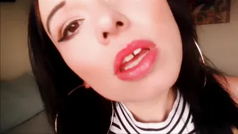 Epiphany Jones manyvids cute babe jerks off with sex toys