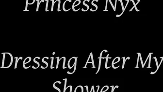 Queen Nyx manyvids juicy babe fucks her shaved pussy