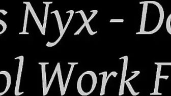 Queen Nyx manyvids gorgeous krail pulls unshaven pussy