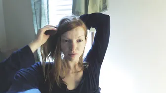 Jaimee Fae manyvids insatiable blonde stretches her pussy