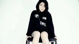 ABDoll manyvids crazy thing to check her pussy