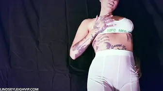 Lindsey Leigh manyvids having fun with his beloved