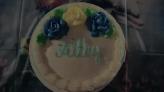 Freshie Juice manyvids blonde darling seductively rubs her cunt