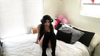 Manyvids IndigoWhite manyvids juicy slut removes underwear