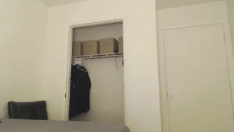 junglefever69x  manyvids hot lady fucks her shaved pussy