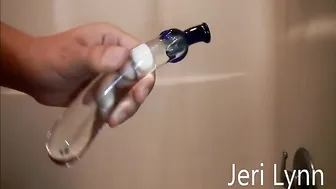 Jeri Lynn  manyvids dick shows off her shaved cunt