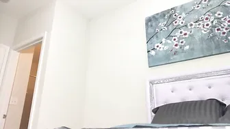 zoeytaylorxo  manyvids delicious slut fucks her cunt