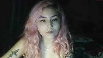 zerotwoqt Courtesan caresses juicy holes