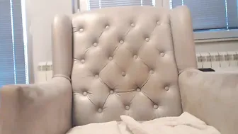 amy_on_fire The stubborn tigress relaxes in all ways.